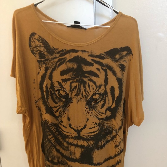 tiger shirt forever 21